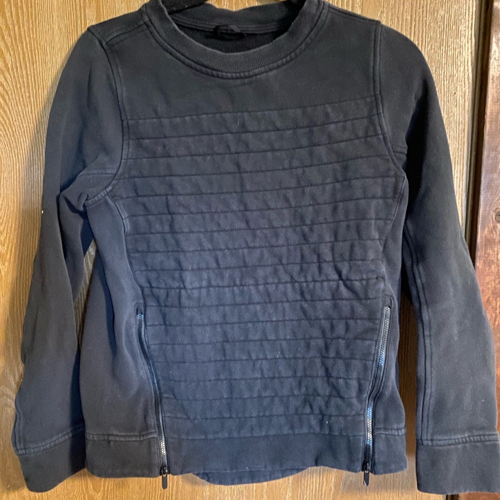 Lululemon Black Quilted Sweatshirt